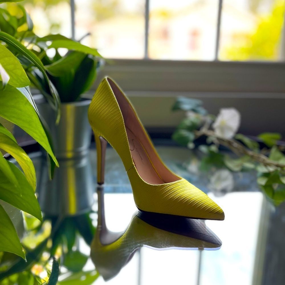 Jessica Simpson Yellow Snakeskin Heels Pumps Claudette Lemon D'Orsay Size 5.5M‌